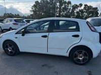 Usata Fiat Punto Lounge 75 CV (55 kW) 2013 Bianco Utilitaria