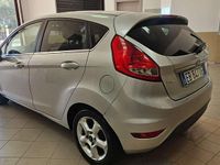 Usata Ford Fiesta 90 CV (66 kW) 2010 Utilitaria