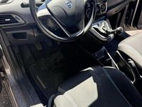 Usata Lancia Ypsilon Silver 95 CV (69 kW) 2016 Grigio Utilitaria
