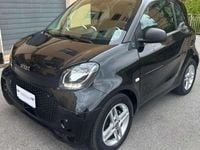 Usata Smart ForTwo Coupé Pure 41 kW (56 CV) 2020 Nero Utilitaria