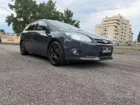 Usata Ford Focus Individual 116 CV (85 kW) 2014 Grigio Station wagon