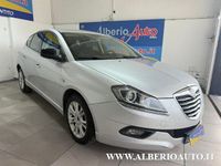 Usado Lancia Delta Silver 120 CV (88 kW) 2011 Plateado Utilitario