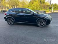 Usata Infiniti Q30 Premium 170 CV (125 kW) 2016 Nero Berlina