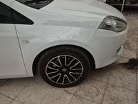 Usata Fiat Bravo Easy 120 CV (88 kW) 2014 Bianco Utilitaria