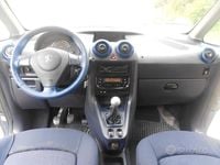 Usata Peugeot 1007 68 CV (50 kW) 2005 Blu Monovolume