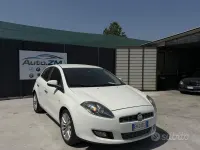 Usata Fiat Bravo Dynamic 120 CV (88 kW) 2011 Bianco Utilitaria