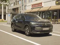 Nuova VW Tiguan Edition 130 CV (95 kW) 2026 Grenadill black metallizzato SUV