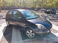 Usata Ford Fiesta 75 CV (55 kW) 2008 Grigio Utilitaria