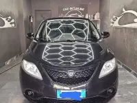 Usata Lancia Ypsilon 69 CV (50 kW) 2018 Nero Utilitaria