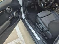 Usata Mini Cooper SE 135 kW (184 CV) 2021 Argento Utilitaria