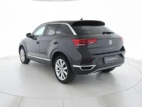 Usata VW T-Roc Advance 116 CV (85 kW) 2019 Grigio urano SUV