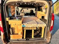 Usata Fiat Doblò Trekking 120 CV (88 kW) 2016 Marrone Monovolume