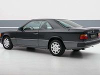 Usata Mercedes E300 220 CV (161 kW) 1992 Grigio metallizzato Coupé