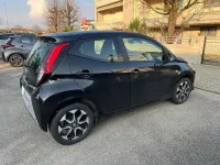 Usata Toyota Aygo Connect Style 72 CV (52 kW) 2020 Nero Utilitaria