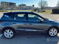 Usata Seat Arona Xperience 110 CV (80 kW) 2023 Grigio SUV