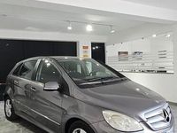 Usata Mercedes B200 140 CV (102 kW) 2009 Grigio Monovolume