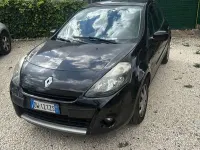 Usata Renault Clio II Dynamique 75 CV (55 kW) 2009 Nero Berlina