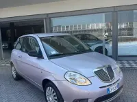 Usata Lancia Ypsilon 60 CV (44 kW) 2010 Viola Utilitaria