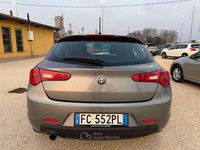 Usata Alfa Romeo Giulietta Distinctive 120 CV (88 kW) 2016 Grigio Utilitaria