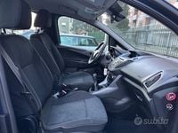 Usata Ford B-MAX Titanium 90 CV (66 kW) 2015 Blu Monovolume