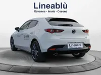 Usata Mazda 3 140 CV (102 kW) 2026 Arctic white Berlina