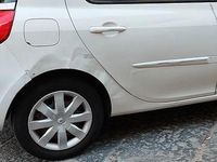 Usata Renault Clio III 75 CV (55 kW) 2012 Bianco Utilitaria