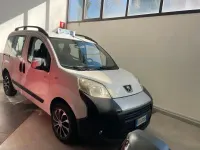 Usata Peugeot Bipper Family 75 CV (55 kW) 2012 Bianco Monovolume