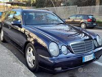 Usata Mercedes E220 2000 Blu Station wagon