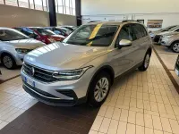 Usata VW Tiguan R-line 150 CV (110 kW) 2021 Argento SUV