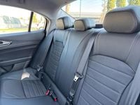 Usata Alfa Romeo Giulia Super 150 CV (110 kW) 2017 Grigio Berlina