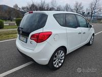 Usata Opel Meriva Cosmo 101 CV (74 kW) 2011 Bianco Monovolume
