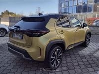 Usata Toyota Yaris Hybrid 92 CV (67 kW) 2022 Giallo Pick-up