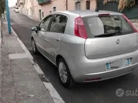Usata Fiat Grande Punto 90 CV (66 kW) 2009 Grigio Utilitaria