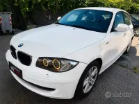 Usata BMW 118 143 CV (105 kW) 2010 Bianco Utilitaria
