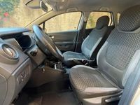 Usata Renault Captur Intens 120 CV (88 kW) 2017 Bianco SUV