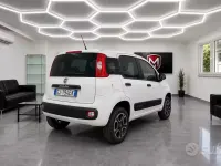 Usata Fiat Panda 4x4 Pop 85 CV (62 kW) 2022 Bianco Utilitaria