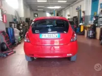 Usata Lancia Ypsilon 69 CV (50 kW) 2017 Rosso Utilitaria