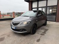Usata Lancia Ypsilon Silver 69 CV (50 kW) 2022 Grigio Utilitaria