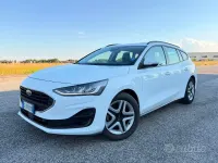 Usata Ford Focus Titanium 120 CV (88 kW) 2022 Bianco Station wagon