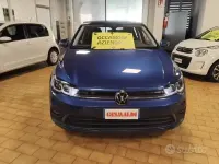 Usata VW Polo Life 95 CV (69 kW) 2023 Reef blue met / metallizzato Utilitaria