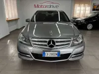 Usado Mercedes C200 Elegance 136 CV (100 kW) 2014 Plateado Berlina