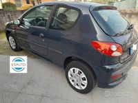 usata Peugeot 206 3 porte 1.1 benzina ok neo patentati