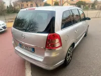 Usata Opel Zafira 115 CV (84 kW) 2009 Grigio Monovolume