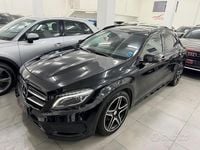 Usado Mercedes GLA200 Premium 136 CV (100 kW) 2016 Negro SUV