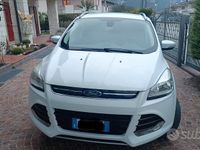 Usata Ford Kuga 140 CV (102 kW) 2014 Bianco SUV