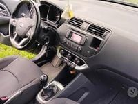 Usata Kia Rio 75 CV (55 kW) 2014 Nero Berlina