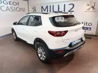 Usata Kia Stonic Urban 101 CV (74 kW) 2023 Bianco SUV