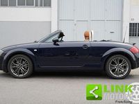 Usata Audi TT Roadster 180 CV (132 kW) 2004 Blu Cabrio