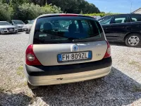 Käytetty Renault Clio II LIMITED 58 HP (42 kW) 2003 Harmaa Sedan