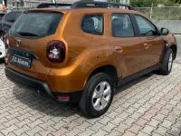 Usata Dacia Duster Lauréate 109 CV (80 kW) 2018 Giallo SUV